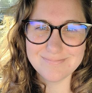 Meet your Posher, Becky